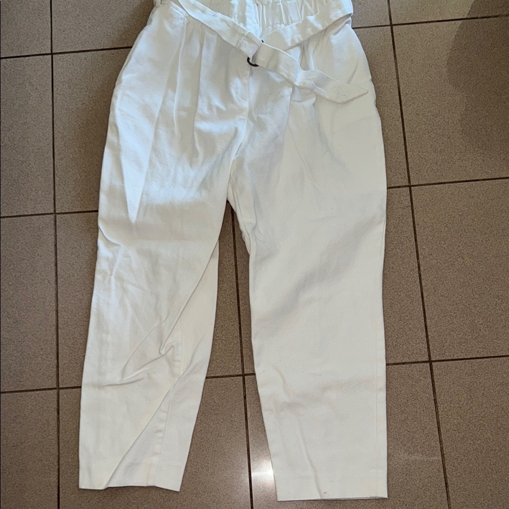 Women White Belted Pants